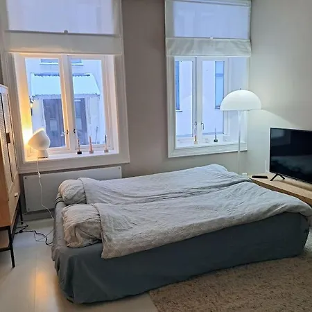 Apartment Cozy Retreat In The Heart Of *