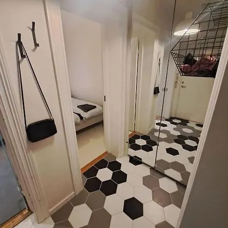 Apartment Cozy Retreat In The Heart Of *